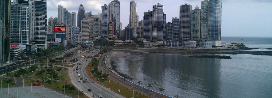 Panama City: Historic District and Canal Tour with Transfer