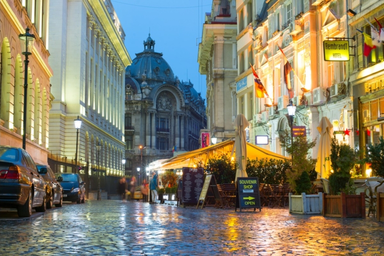 Bucarest: recorrido y juego de exploración de la ciudad encantadaBucarest: juego de exploración de ciudades embrujadas del mundo real