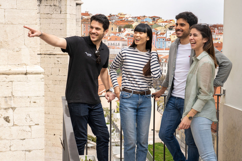 Lisboa: tour guiado a pie, en tranvía, en barco y en helicóptero