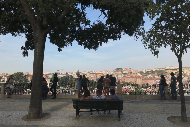 Lissabon: Stadterkundung Scooterverleih für 1-7 Tage4-Tage-Verleih