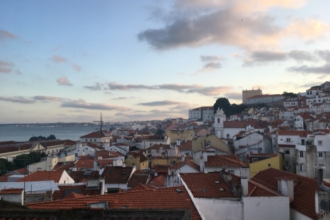 Lissabon: Stadterkundung Scooterverleih für 1-7 Tage3-Tage-Verleih