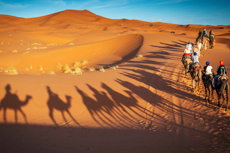 Marrakech: excursion de 3 jours dans le désert vers les dunes de Merzouga et la randonnée à dos de chameauExcursion privée de 3 jours dans le désert du Sahara de Marrakech à Merzouga