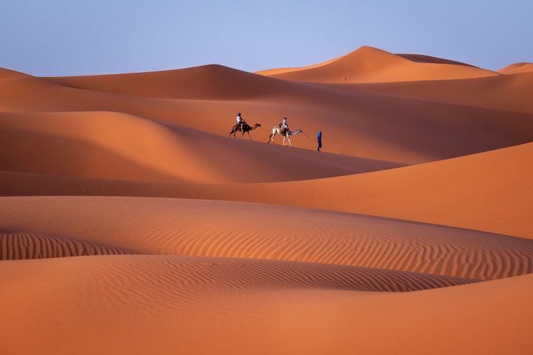 Marrakech: excursion de 3 jours dans le désert vers les dunes de Merzouga et la randonnée à dos de chameauExcursion privée de 3 jours dans le désert du Sahara de Marrakech à Merzouga