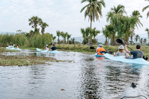 Puerto Escondido: kajakken in de lagune van ManialtepecKajakken in de Manialtepec-lagune