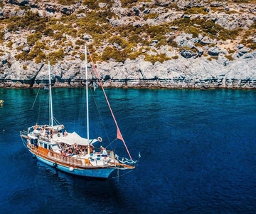 Kefalonia: Full-Day Ithaka Island Cruise with Swim Stops