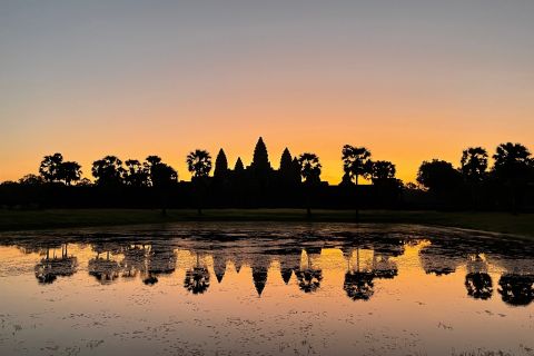 Angkor Wat Small Group Sunrise Tour with Breakfast included