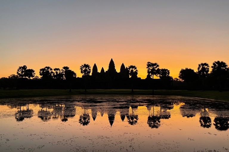 Angkor Wat: Wycieczka w małej grupie o wschodzie słońca