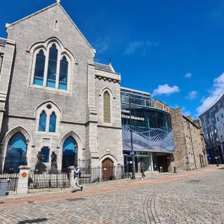 Aberdeen: Walking City and Food Tour