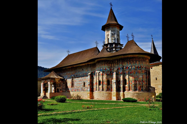 From Bucharest: 7-Day Private Guided Tour of Romania Standard option