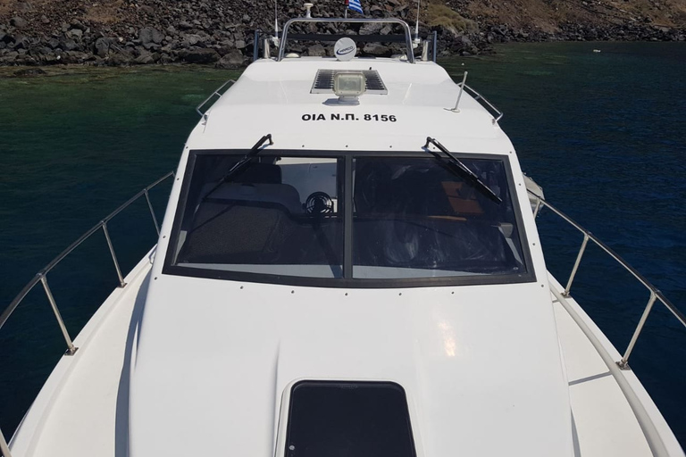 Santorini: Private Motorboat Cruise and Volcano Hike Daytime 4-Hour Private Motorboat Cruise & Hike