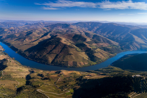 Do Porto: Tour particular pelo Vale do Douro com serviço de reservaDo Porto: Excursão privada ao Vale do Douro com serviço de reservas