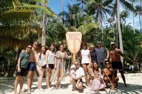 Puerto Princesa: 3-Day Balabac Island-Hopping Speedboat Tour