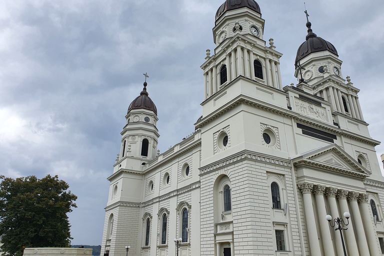 Z Bukaresztu: 14-dniowa wycieczka po Rumunii, Mołdawii i NaddniestrzuOpcja standardowa