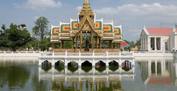 Von Bangkok aus: Bang Pa-In Palast & Ayutthaya Privatausflug