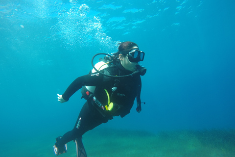 Santorini: Experiencia de submarinismo en la Caldera VolcánicaBuceo