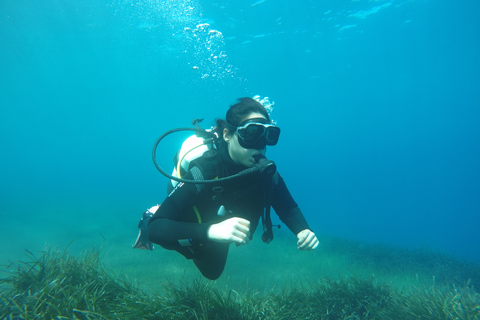 Santorini: Experiência de mergulho com cilindro na caldeira vulcânicaMergulho autônomo