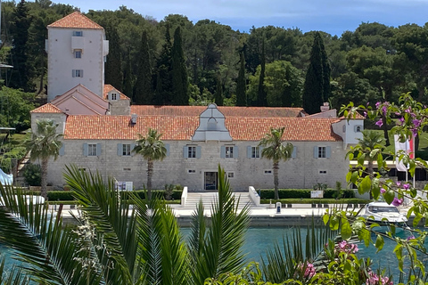 Trogir: White Lagoon, Maslinica & Blue Lagoon Speedboat Tour
