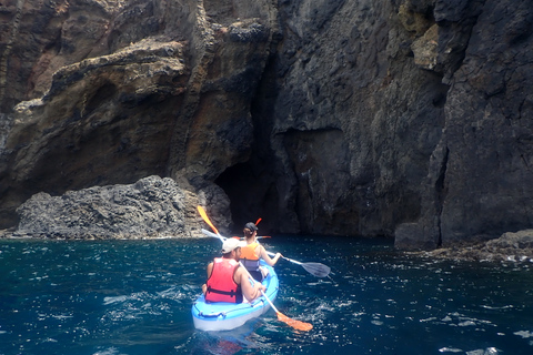 Porto Santo: wycieczka kajakiem z Ponta CalhetaWycieczka kajakiem na plażę Zimbralinho