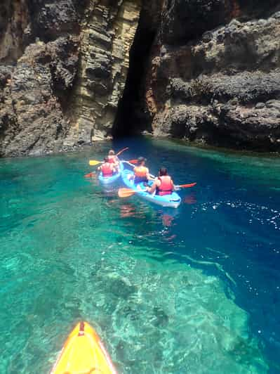 Porto Santo: Kayak Tour from Ponta Calheta | GetYourGuide