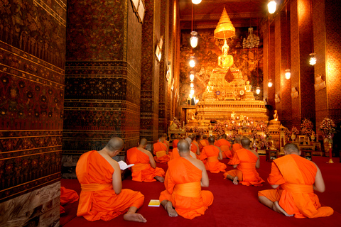 Bangkok: Tour guidato a piedi del Wat Pho e del Wat ArunTour per piccoli gruppi in inglese