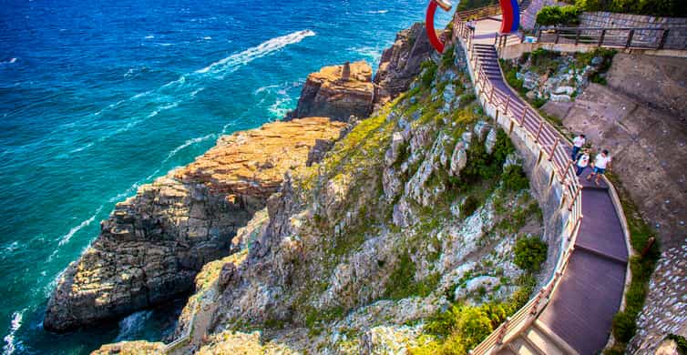 Busan: Full-Day City Tour with Taejongdae, Gamcheon & More