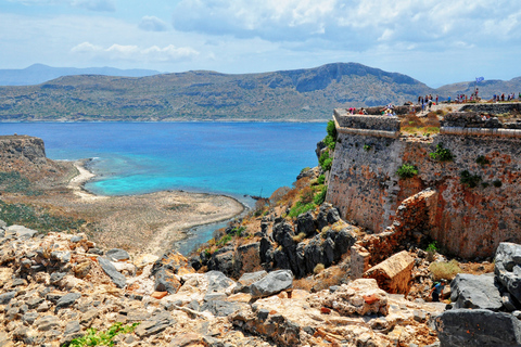 De La Canée: transfert aller-retour en bus vers le port de croisière de Kissamos