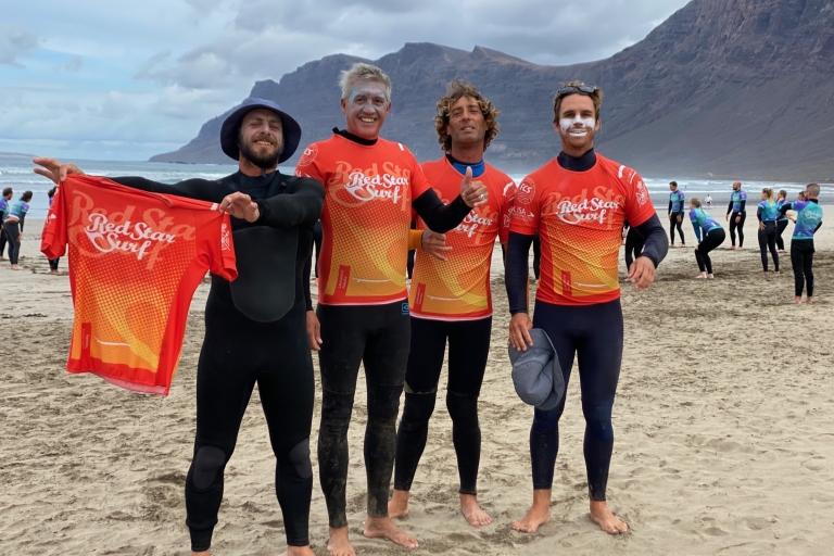 Lanzarote: lekcja surfingu na plaży Famara dla wszystkich poziomów2-godzinna lekcja surfingu