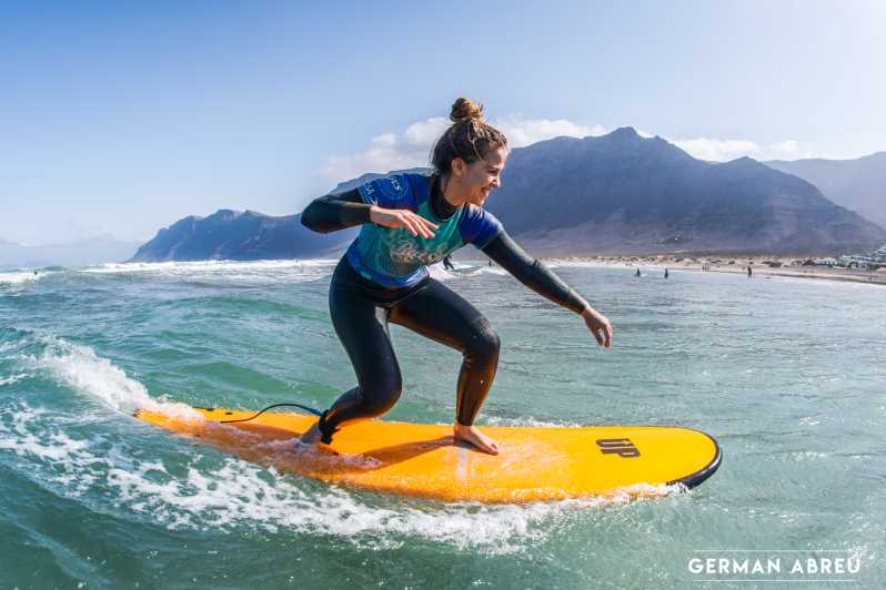 Lanzarote: Famara Beach Surfing Lesson for All Levels