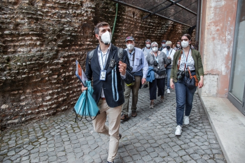 Rom: Geheimnisvolle Führung durch die EngelsburgFührung mit Getränken auf der Terrasse