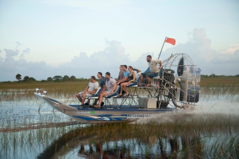 Sawgrass Park: Private 1-Hour Airboat Adventure Tour Private 1-Hour Airboat Adventure Tour - Night