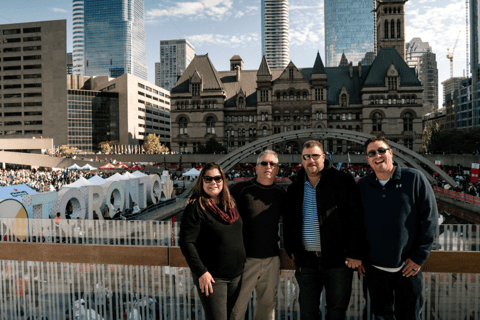 Toronto : journée de visite en petit groupeVisite en groupe