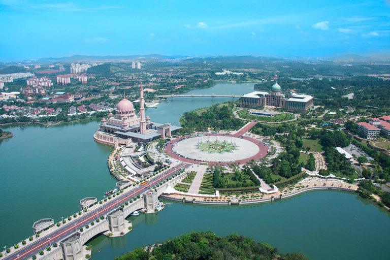 Lo mejor de Kuala Lumpur y Putrajaya en un día privadoDesde Kuala Lumpur: Visita cultural de un día a las Ciudades Gemelas