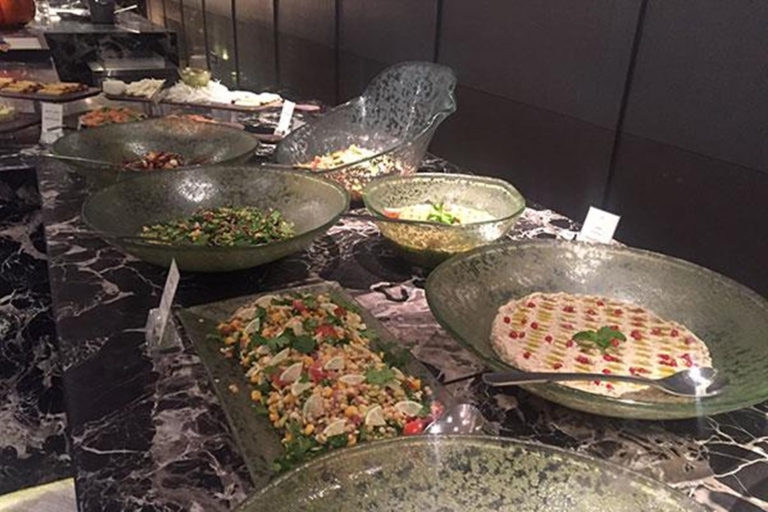 Dżudda: kolacja z owocami morza w restauracji Al Multaqa z odbiorem