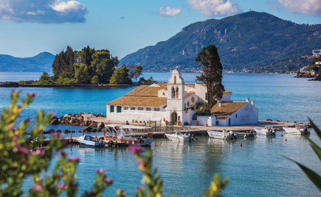 Visit Corfu Palaiokastritsa, Mouse Island, and Old Town Tour in Corfu