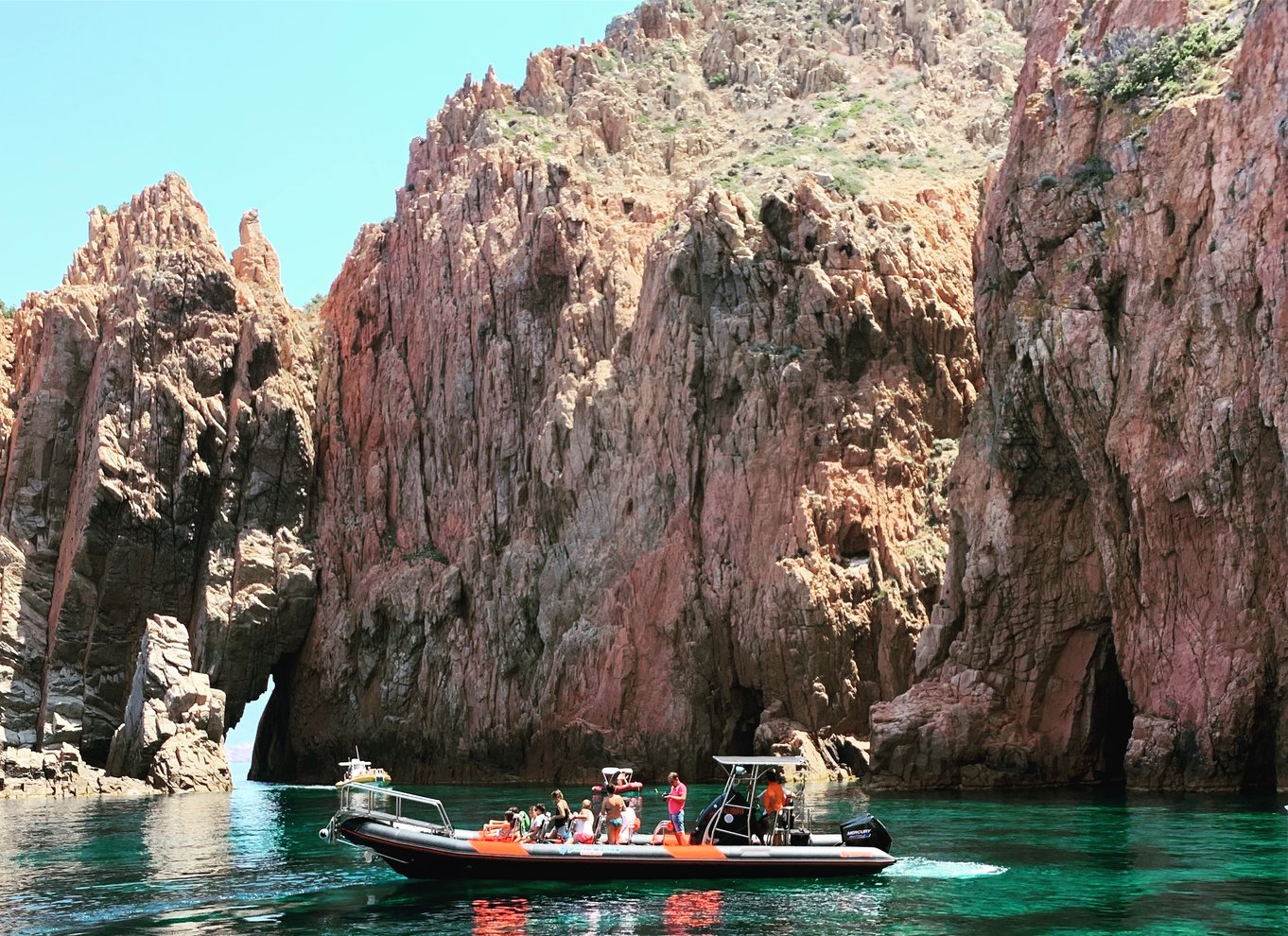 Korsika: Piana Calanques og grotter med båd
