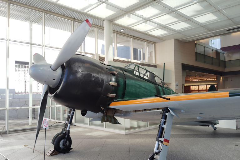 Tokyo War History Tour: Yasukuni Shrine & War Museum War & Remembrance Tour (3.5 Hours)