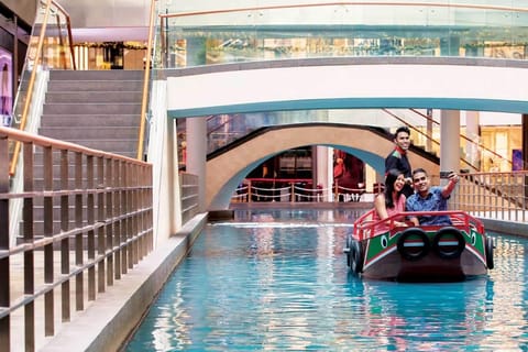 Singapore: Marina Bay Sands Sampan Ride Ticket - Image 2