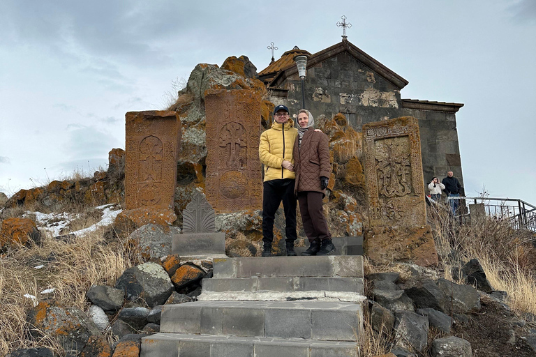 Yerevan: Lake Sevan Gourmet Day Trip with Tastings and Lunch