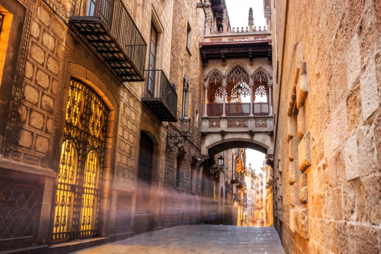 Barcelona: gra eksploracyjna nawiedzonej dzielnicy gotyckiejBarcelona: Gra z duchami po Dzielnicy Gotyckiej