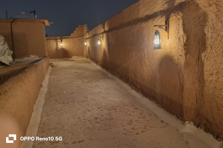 Rijad: Arija Heritage House z tradycyjnymi przekąskamiRijad: Dom Dziedzictwa Arija z tradycyjnymi przekąskami