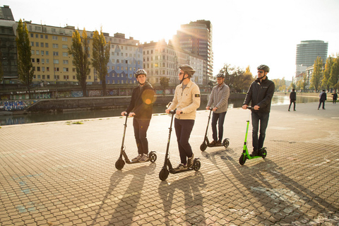 Cracóvia: Passeio de E-Scooter de 2 horas pela Cidade VelhaPASSEIO DE SCOOTER