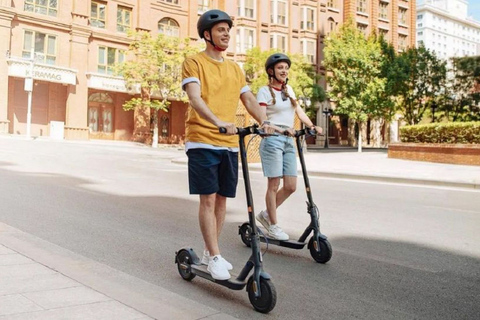 Cracovia: Tour in scooter elettronico della città vecchia di 2 oreTOUR IN SCOOTER