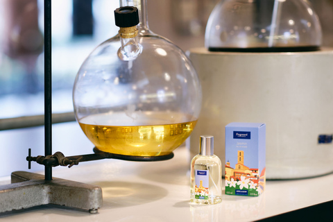 Eze: Parfumcursus en fabrieksrondleidingEze: Cursus parfum maken en rondleiding door de fabriek