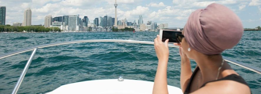 Toronto: Small Group Tour by Van with Boat Trip