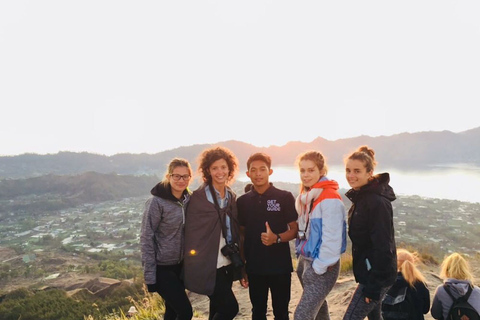 Mt. Batur: viaje de campamento de 2 días, caminata a la cima y aguas termales