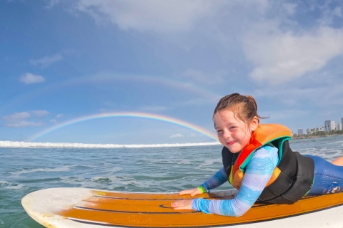 Oahu: lekcja surfingu dla dzieci na plaży Waikiki