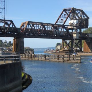 Seattle: Sightseeing Bus Tour with the Ballard Locks