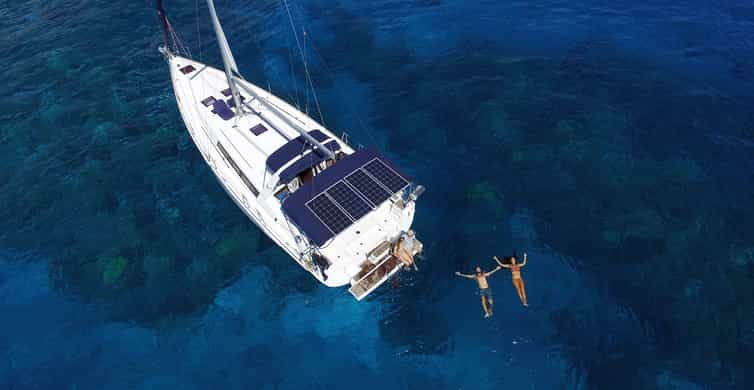 maui-private-yacht-snorkeling-tour-with-breakfast-and-lunch-getyourguide