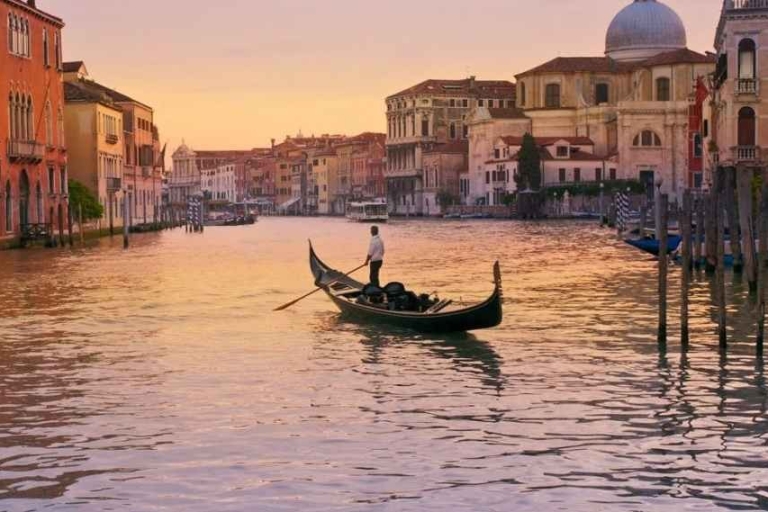 Wenecja: wycieczka gondolą o zachodzie słońca
