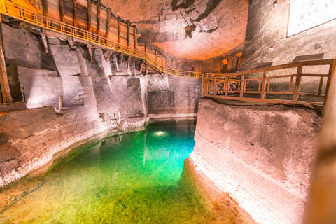 Von Kraków aus: Geführte Tour durch das Salzbergwerk WieliczkaTour auf Englisch mit Hotelabholung